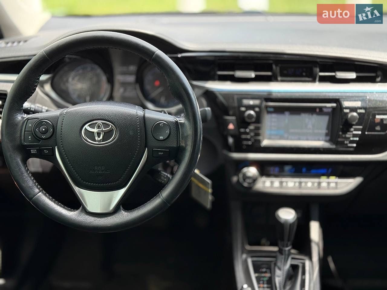 Toyota Corolla 2014 VIN 5YFBURHE3FP225948 фото оголошення 15 з 31