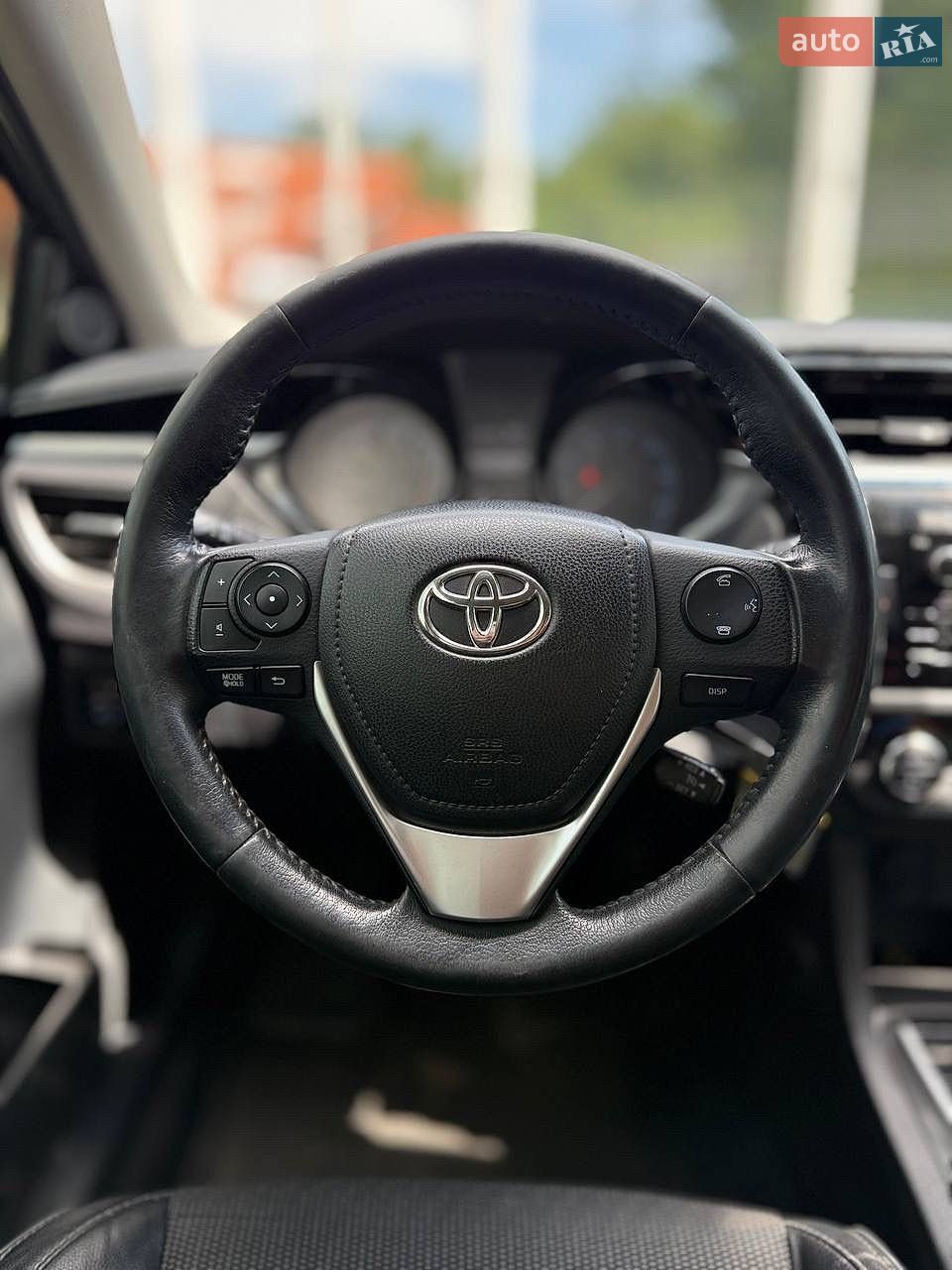 Toyota Corolla 2014 VIN 5YFBURHE3FP225948 фото оголошення 17 з 31