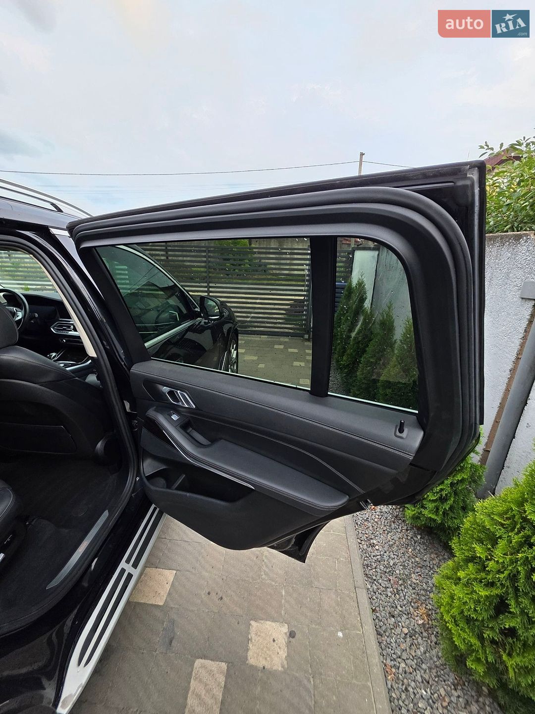 BMW X7 2019 VIN 5UXCW2C05L9B00485 фото оголошення 14 з 25