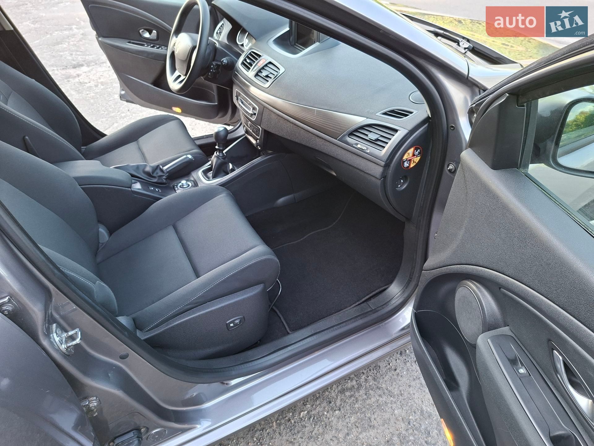 Renault Megane 2011 VIN VF1KZ1G0645444951 фото оголошення 8 з 16
