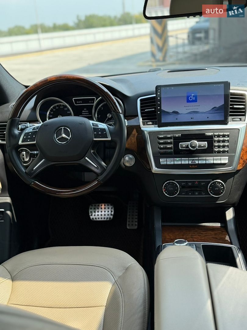 Mercedes-Benz M-Class 2015 VIN 4JGDA0EB0FA551231 фото оголошення 9 з 16