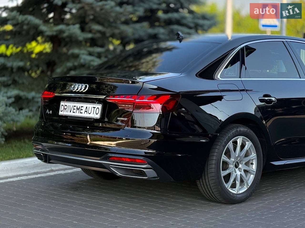 Audi A4 2021 VIN WAUABAF49MA061018 фото оголошення 7 з 41