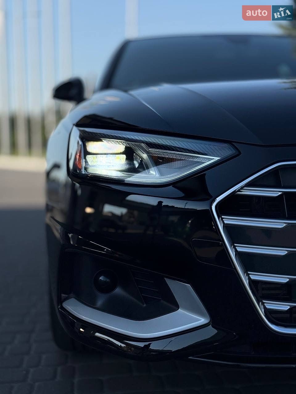 Audi A4 2021 VIN WAUABAF49MA061018 фото оголошення 13 з 41