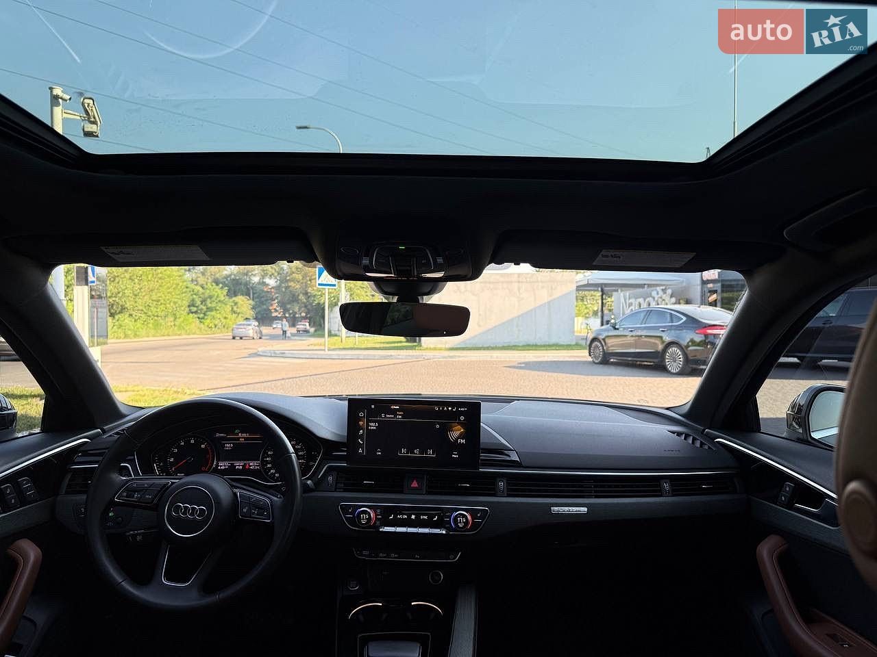 Audi A4 2021 VIN WAUABAF49MA061018 фото оголошення 17 з 41