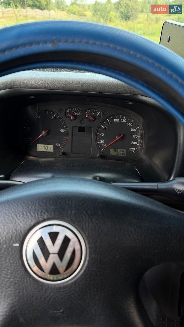 Volkswagen Transporter 2000 VIN WV1ZZZ70Z1H038396 фото оголошення 2 з 11