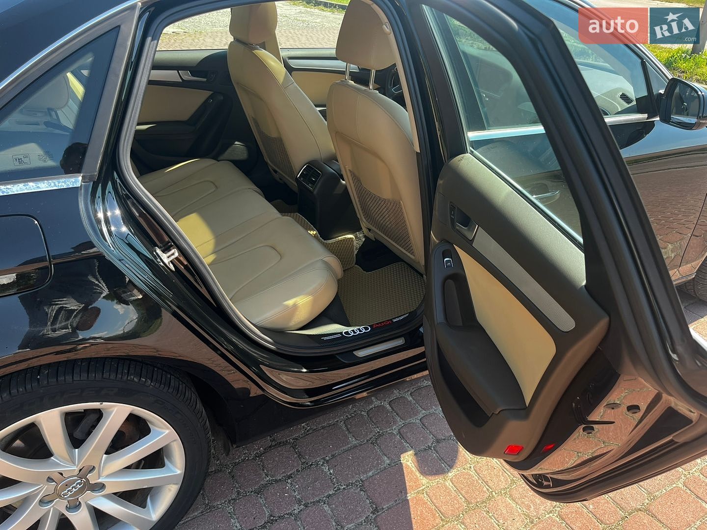 Audi A4 2012 VIN WAUFFAFL4DN005031 фото оголошення 12 з 29