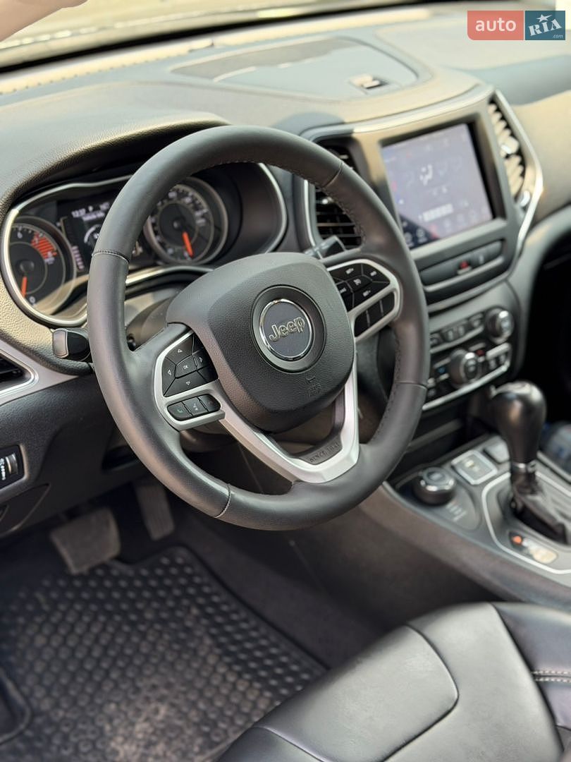 Jeep Cherokee 2022 VIN 1C4PJMCX7ND556012 фото оголошення 7 з 20