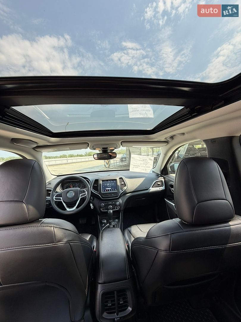 Jeep Cherokee 2022 VIN 1C4PJMCX7ND556012 фото оголошення 11 з 20