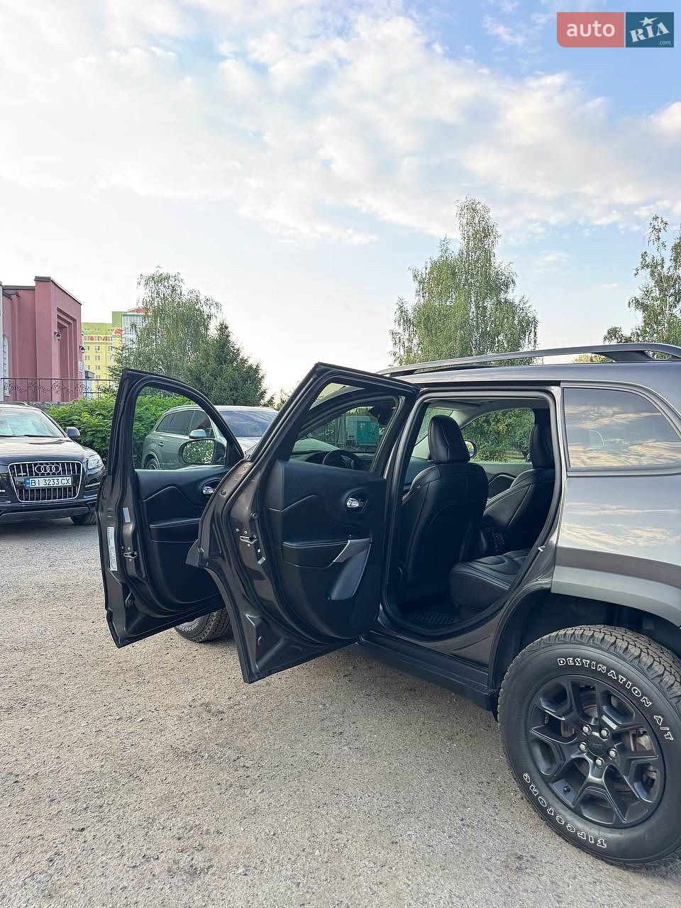 Jeep Cherokee 2022 VIN 1C4PJMCX7ND556012 фото оголошення 18 з 20