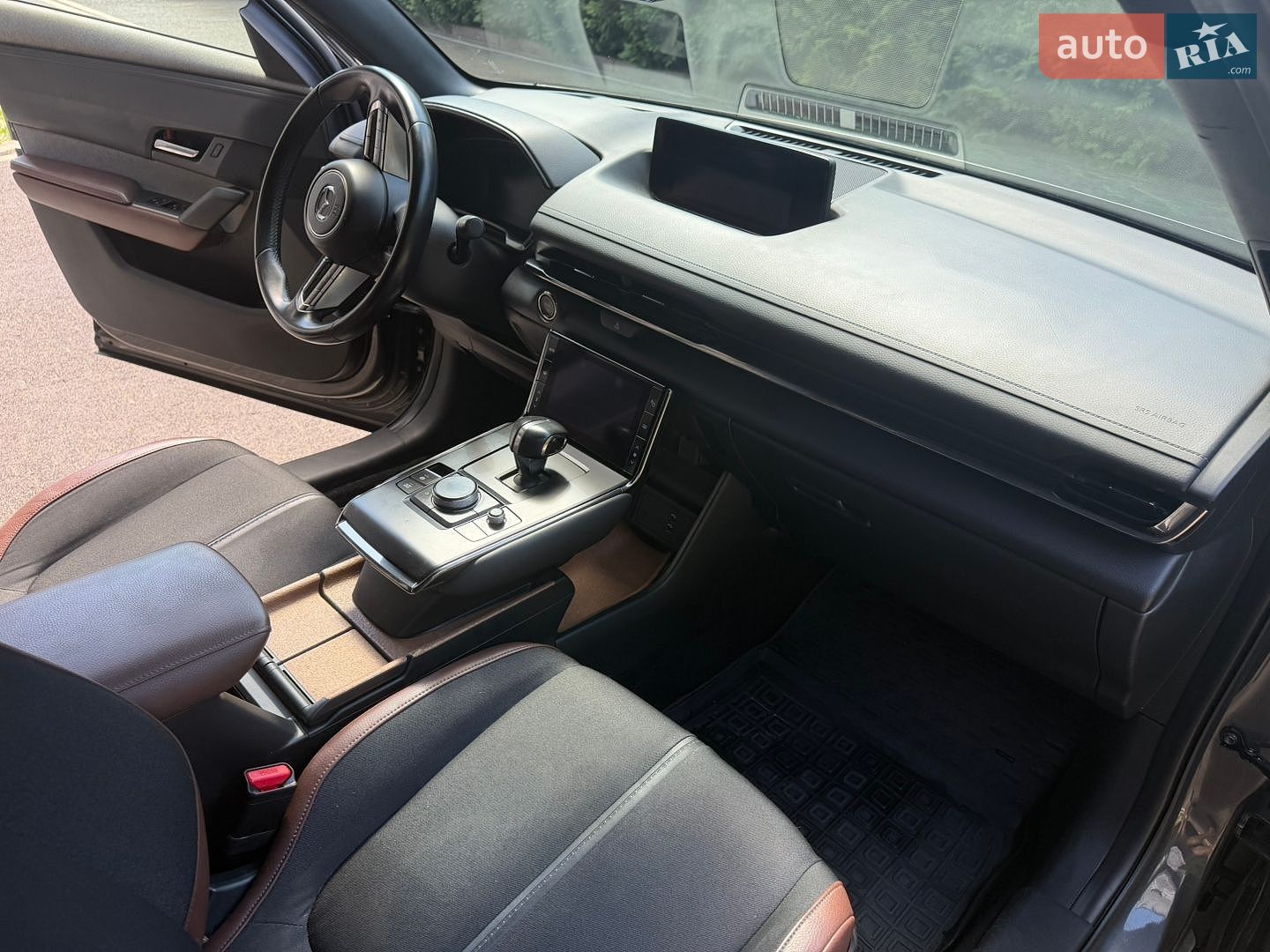 Mazda MX-30 2020 VIN JMZDR1WBJ00108136 фото оголошення 5 з 18