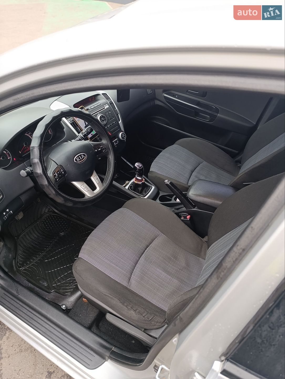Kia Ceed 2012 VIN U5YHB816ACL249046 фото оголошення 11 з 14