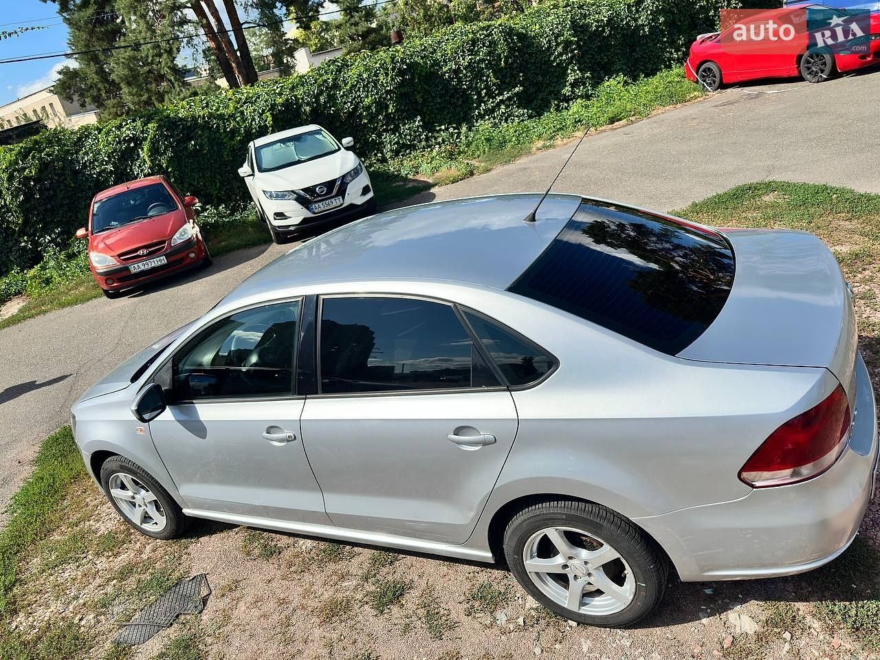 Volkswagen Polo 2011 VIN XW8ZZZ61ZCG013239 фото оголошення 13 з 24