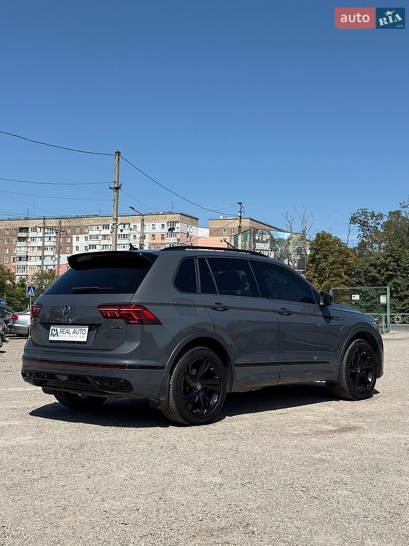Volkswagen Tiguan 2023 VIN WVGZZZ5N7PW517871 фото оголошення 2 з 23