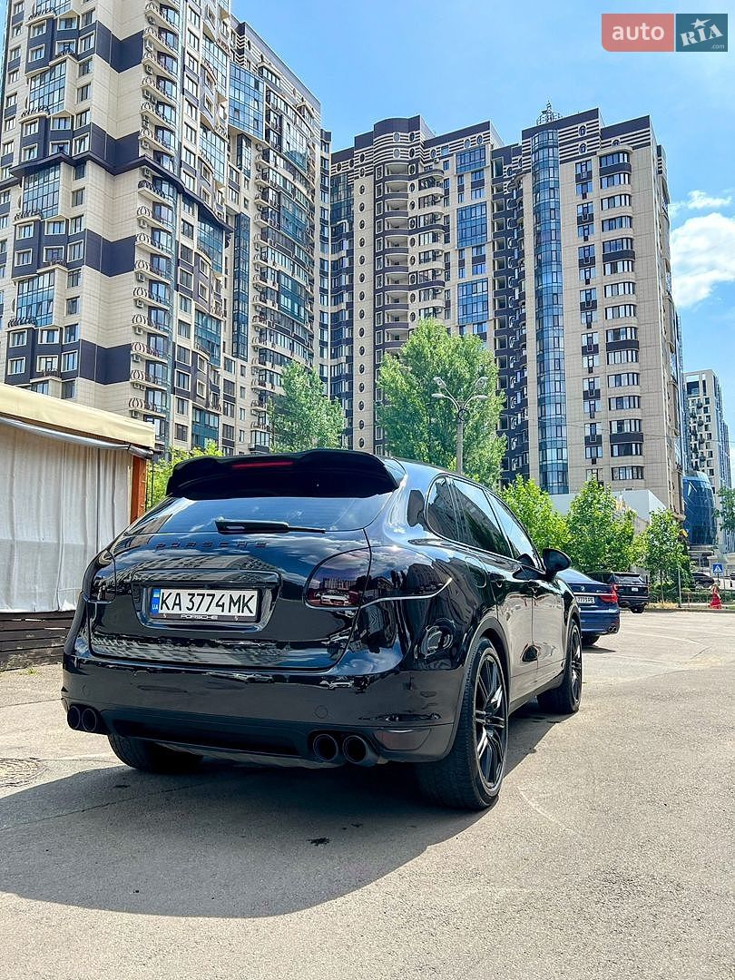 Porsche Cayenne 2011 VIN WP1ZZZ92ZCLA20749 фото оголошення 2 з 51