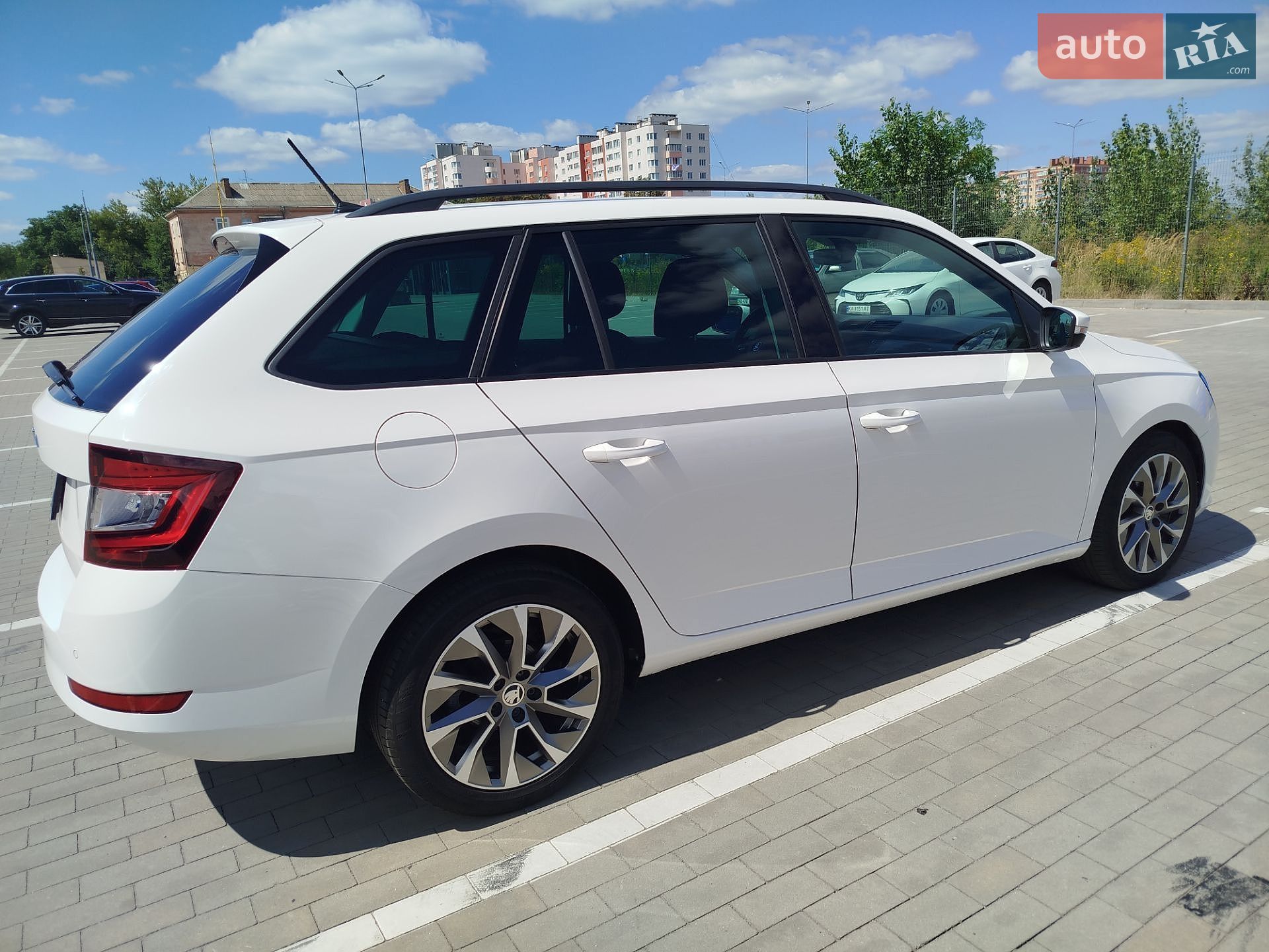 Skoda Fabia 2022 VIN TMBJP6NJ8NZ019581 фото оголошення 6 з 32