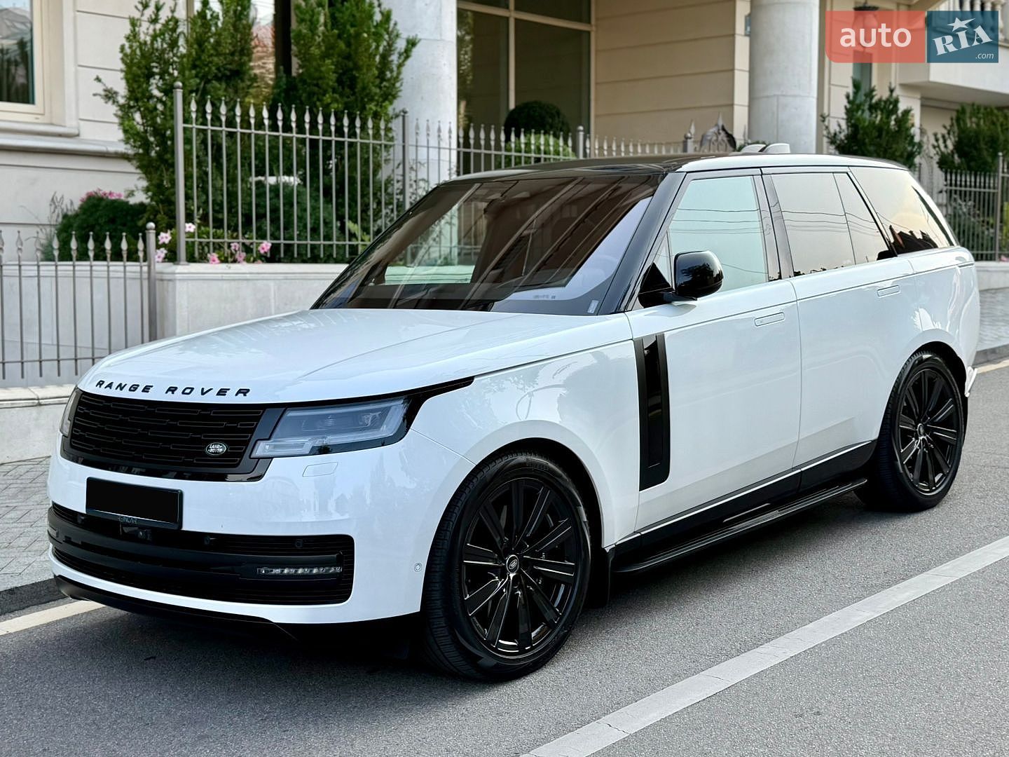 Land Rover Range Rover 2022 VIN SALKA9B7XPA043312 фото оголошення 4 з 23