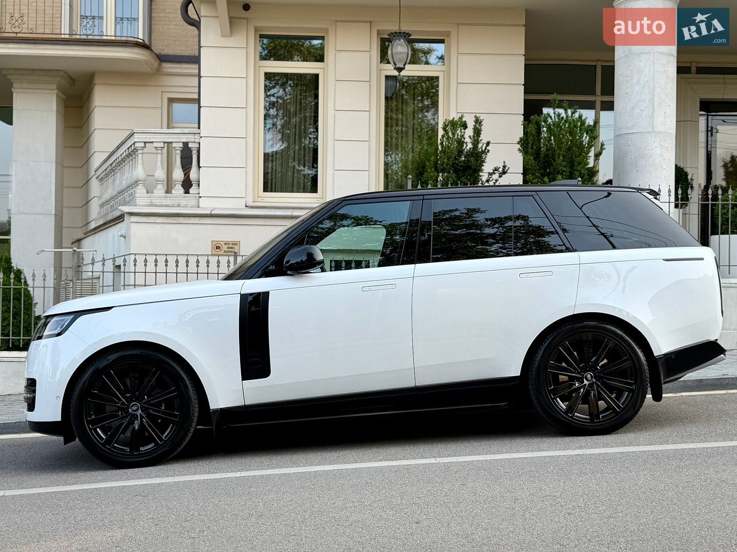 Land Rover Range Rover 2022 VIN SALKA9B7XPA043312 фото оголошення 7 з 23