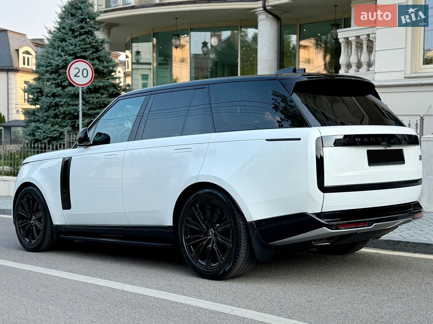 Land Rover Range Rover 2022 VIN SALKA9B7XPA043312 фото оголошення 8 з 23