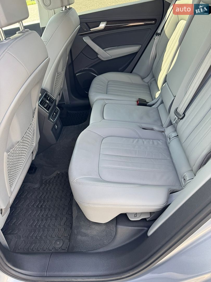 Audi Q5 2018 VIN WA1BNAFY3J2224814 фото оголошення 12 з 15