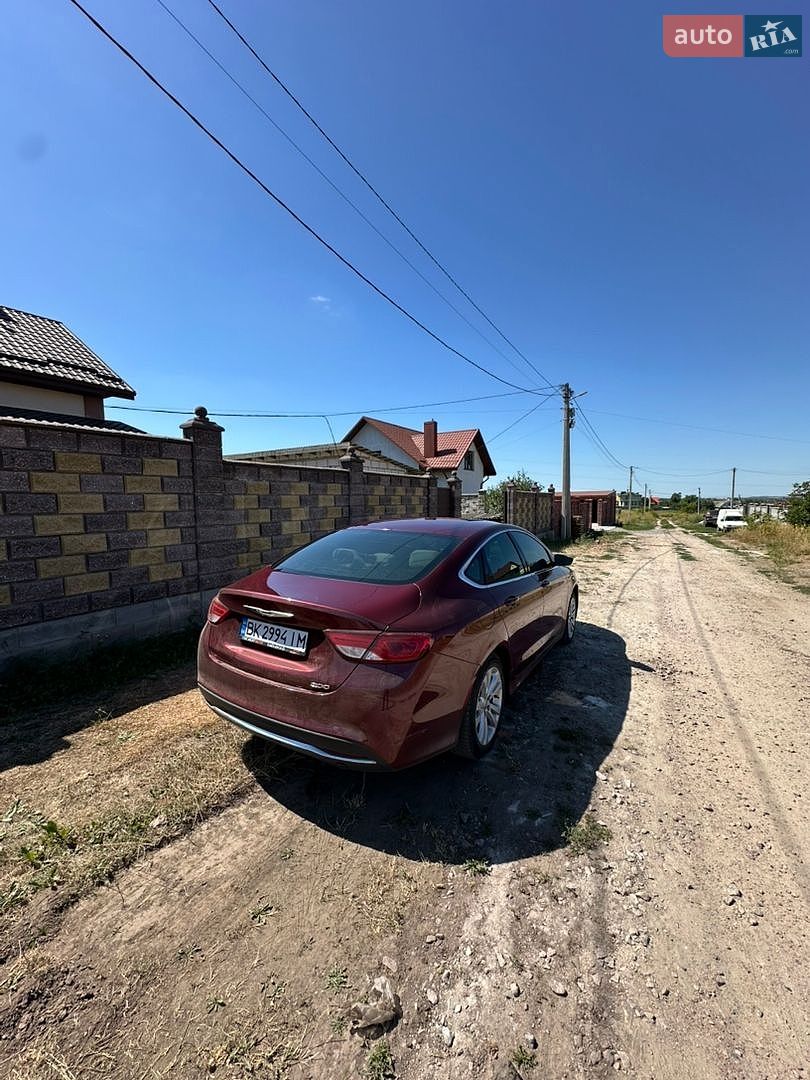 Chrysler 200 2015 VIN 1C3CCCAB0GN161357 фото оголошення 4 з 25