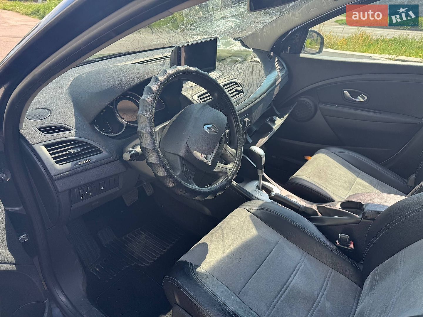 Renault Megane 2011 VIN VF1KZ090E45256224 фото оголошення 2 з 8