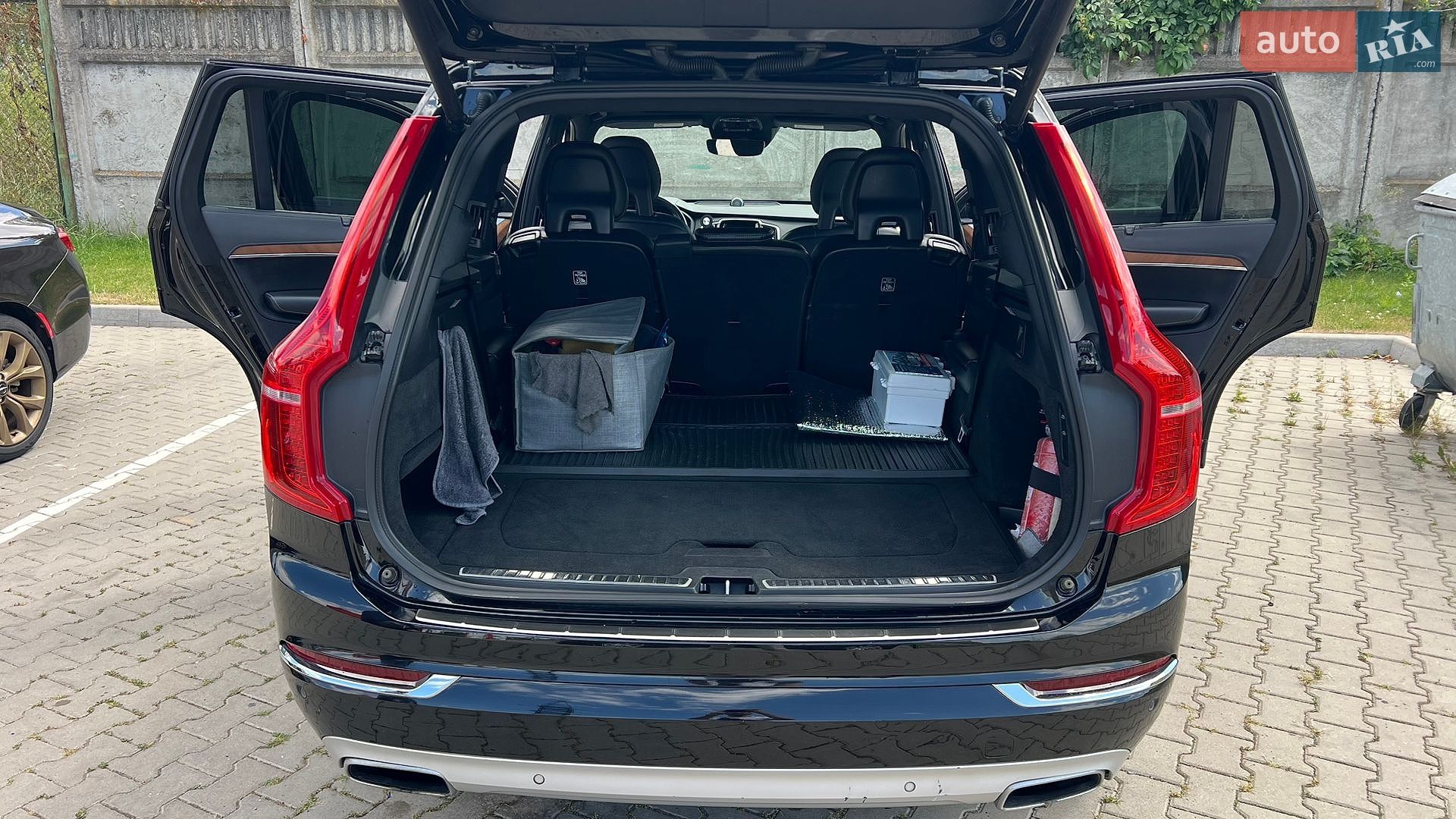 Volvo XC90 2017 VIN YV4A22PL4J1337287 фото оголошення 9 з 23