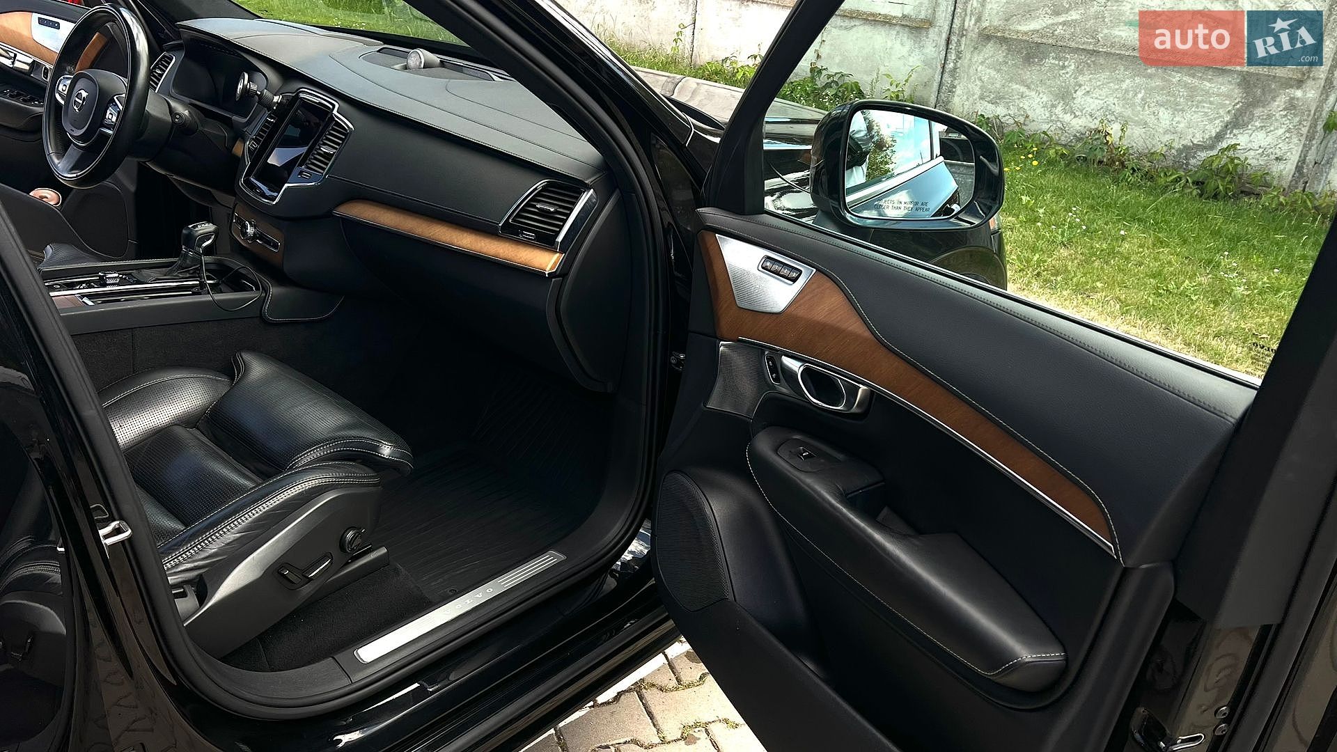 Volvo XC90 2017 VIN YV4A22PL4J1337287 фото оголошення 15 з 23