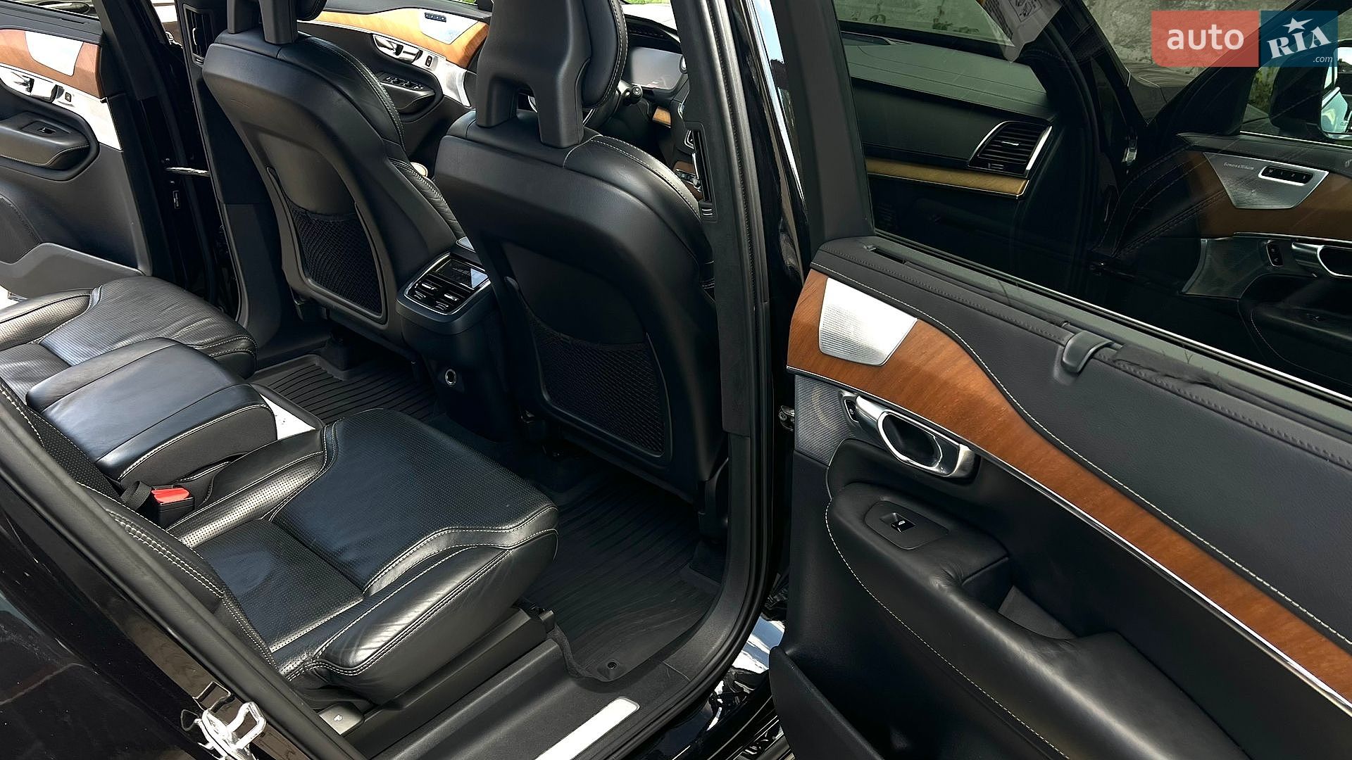 Volvo XC90 2017 VIN YV4A22PL4J1337287 фото оголошення 14 з 23