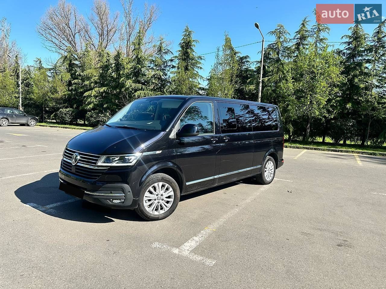 Volkswagen Multivan 2020 VIN WV2ZZZ7HZMH027435 фото оголошення 17 з 19