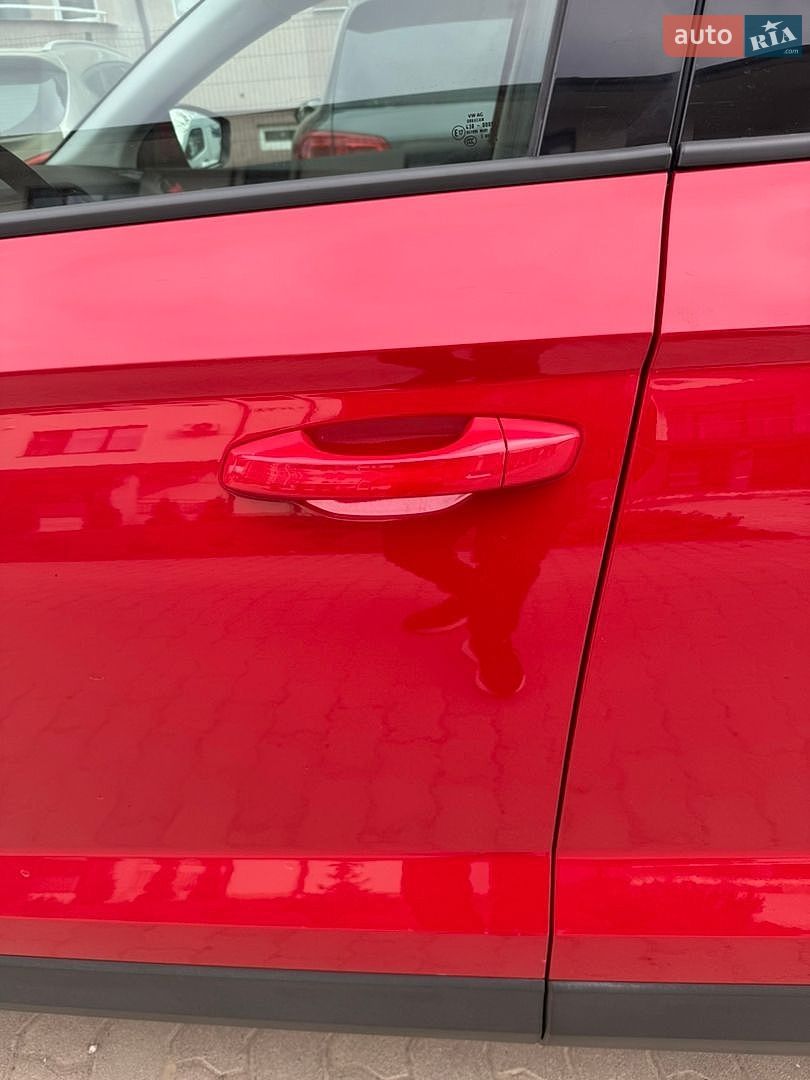 Skoda Karoq 2018 VIN TMBJR7NU8J2024339 фото оголошення 3 з 23