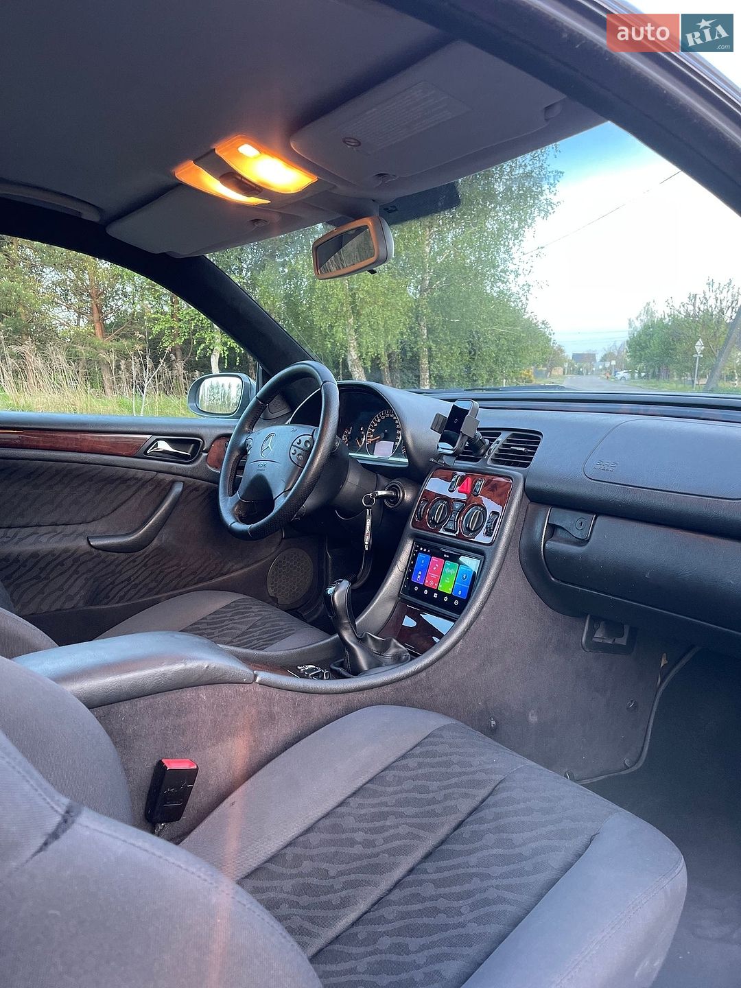 Mercedes-Benz CLK-Class 2001 VIN WDB2083441F173031 фото оголошення 19 з 29