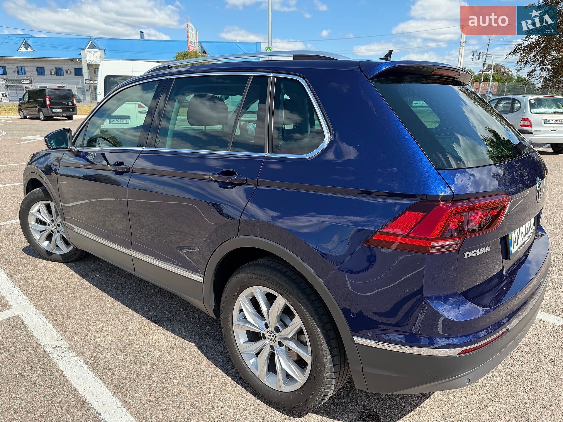 Volkswagen Tiguan 2019 VIN WVGZZZ5NZLW824853 фото оголошення 5 з 17