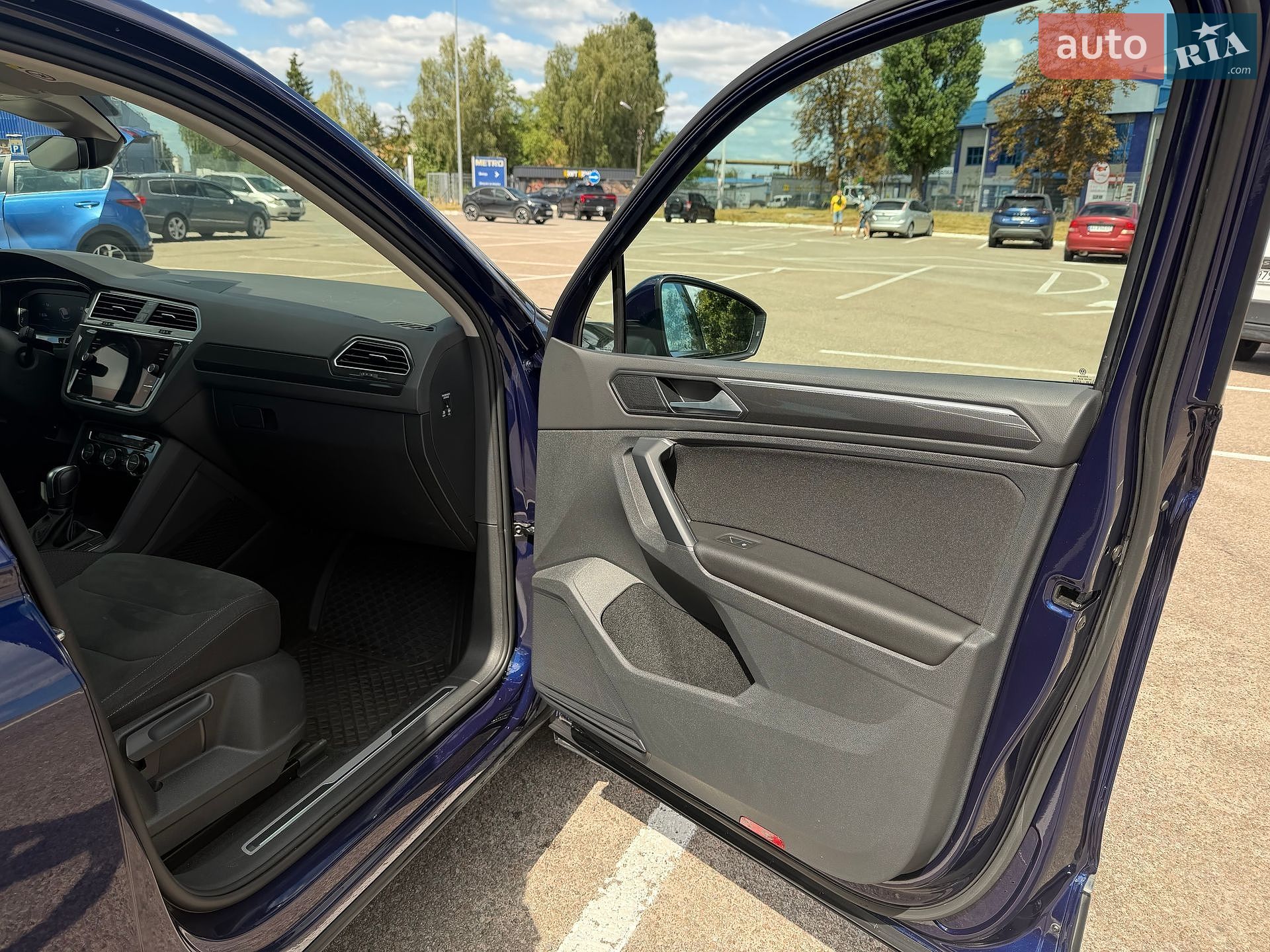 Volkswagen Tiguan 2019 VIN WVGZZZ5NZLW824853 фото оголошення 8 з 17