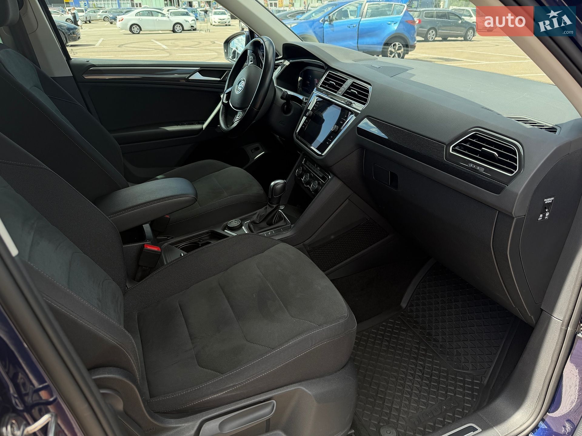 Volkswagen Tiguan 2019 VIN WVGZZZ5NZLW824853 фото оголошення 9 з 17