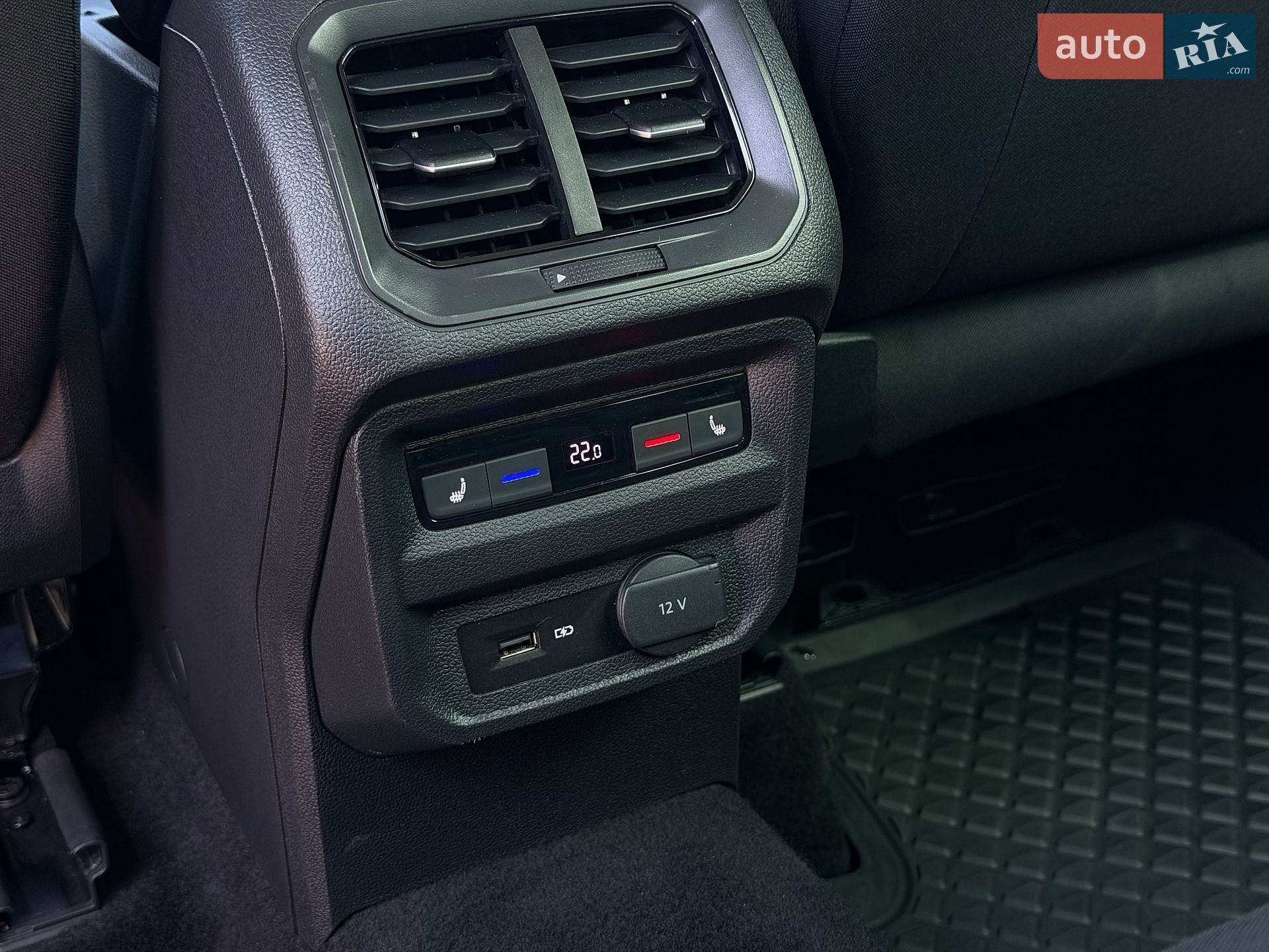 Volkswagen Tiguan 2019 VIN WVGZZZ5NZLW824853 фото оголошення 11 з 17
