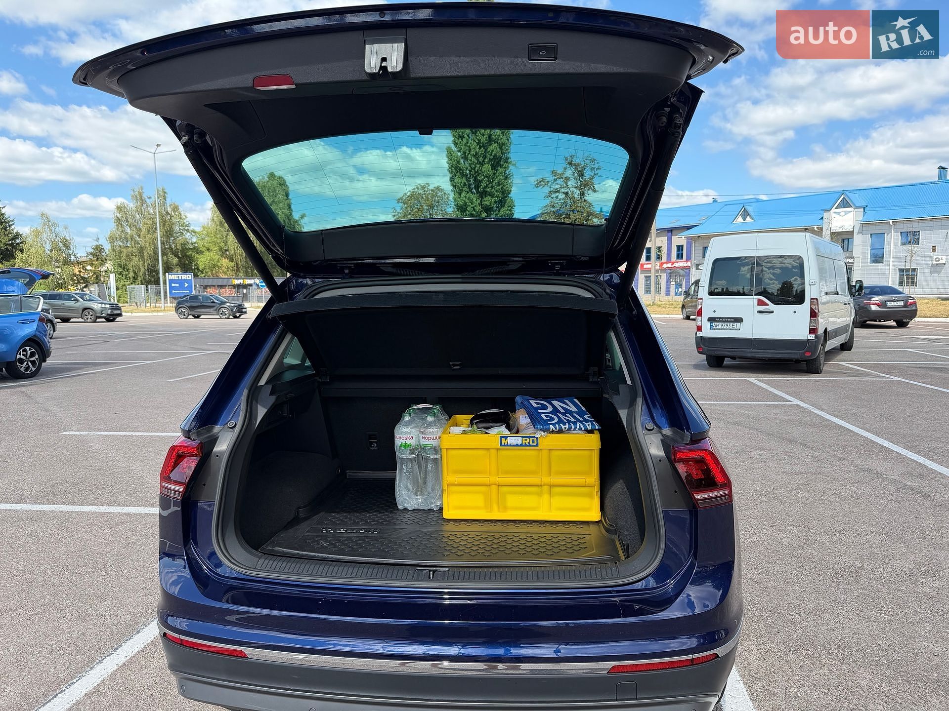 Volkswagen Tiguan 2019 VIN WVGZZZ5NZLW824853 фото оголошення 13 з 17