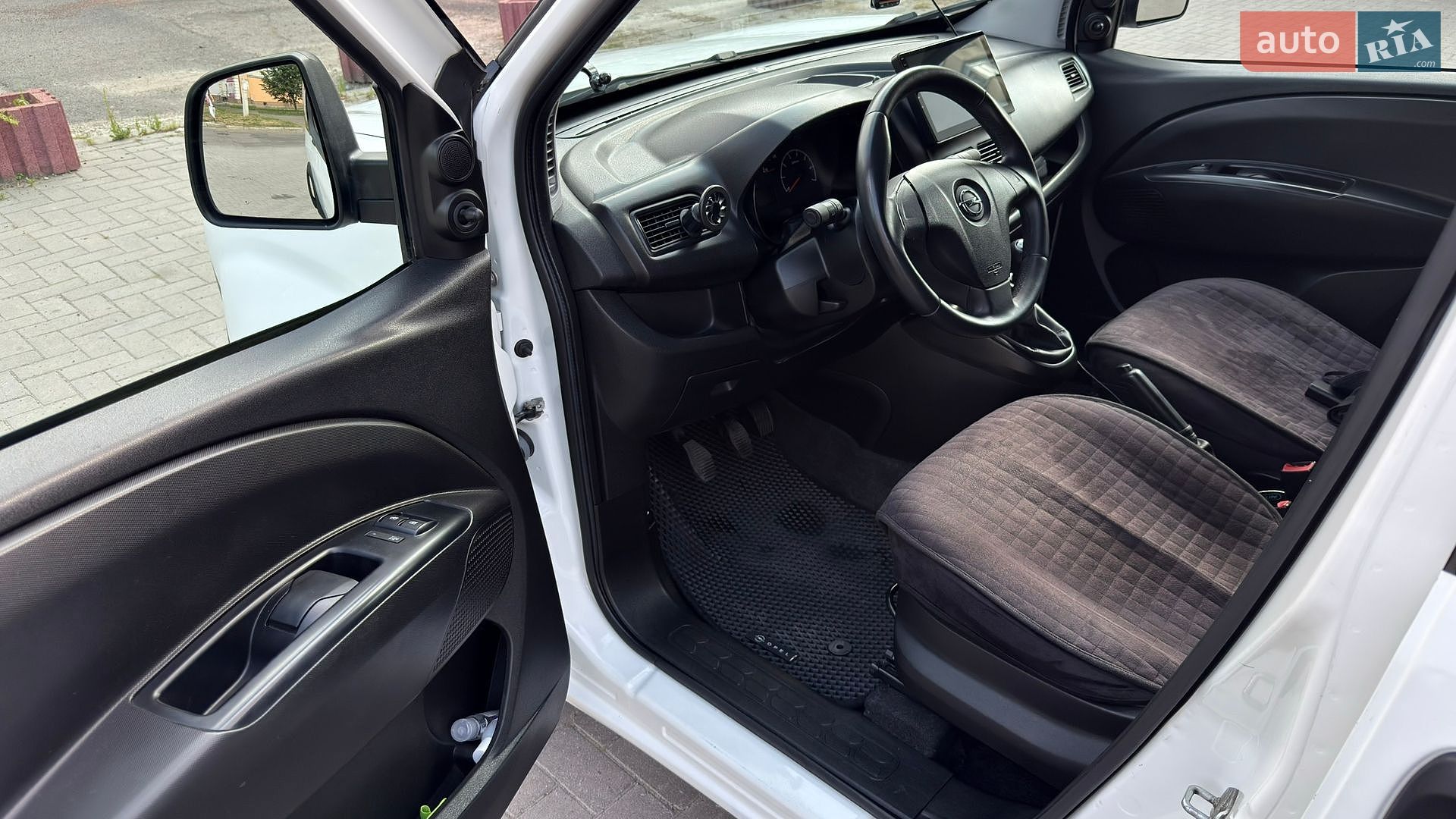 Opel Combo 2013 VIN W0L6AXH1BD9532659 фото оголошення 17 з 18