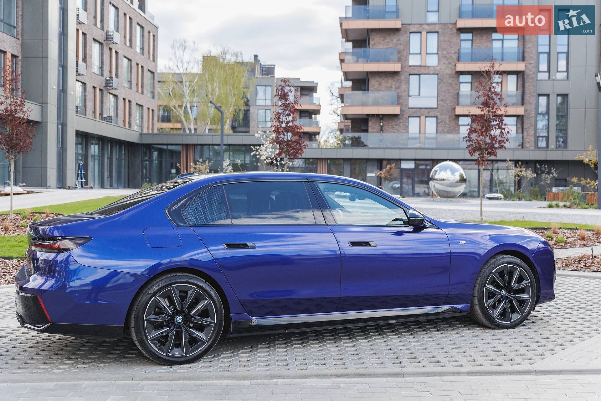 BMW I7 2024 VIN WBY51EJ000CS36644 фото оголошення 4 з 50