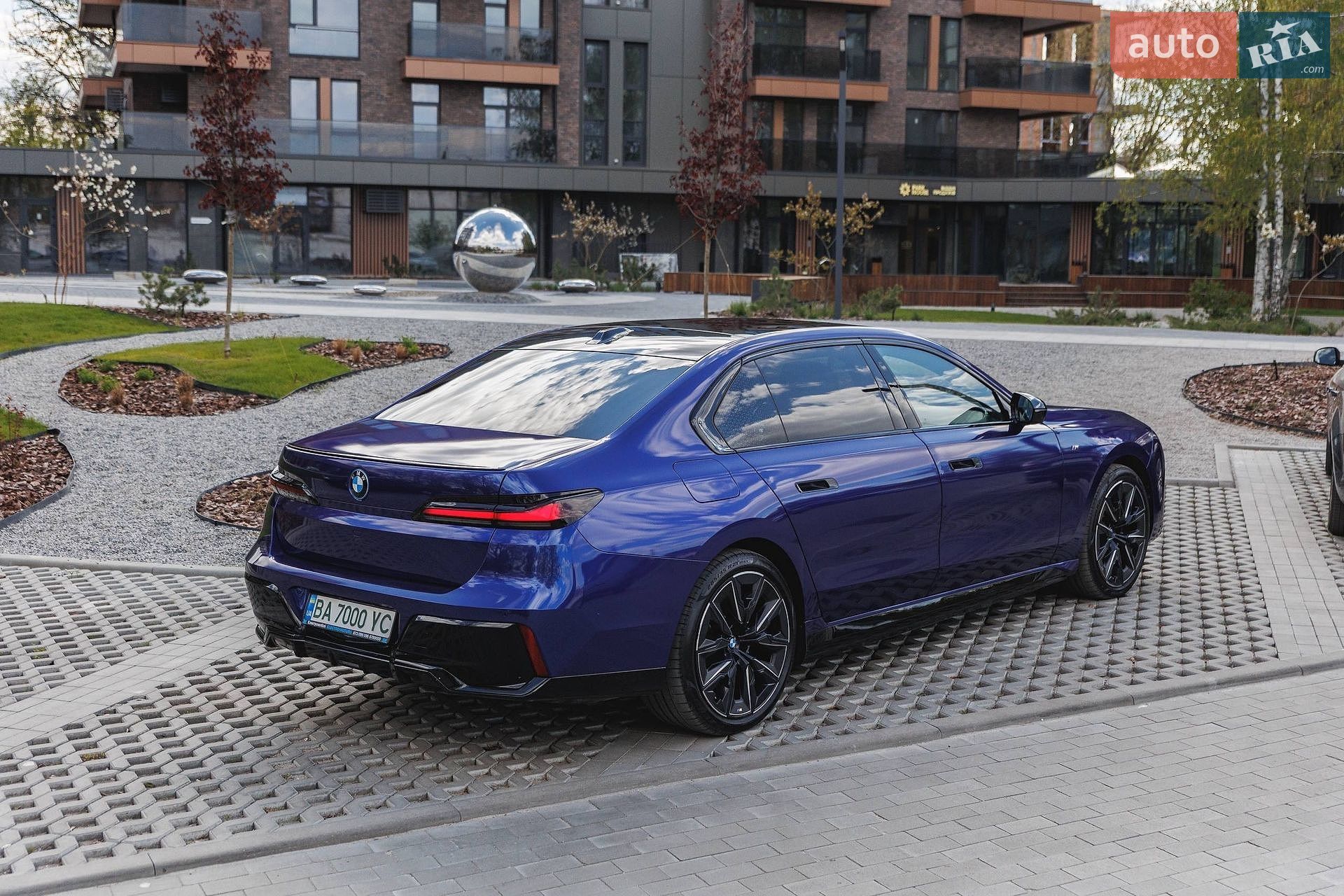 BMW I7 2024 VIN WBY51EJ000CS36644 фото оголошення 5 з 50