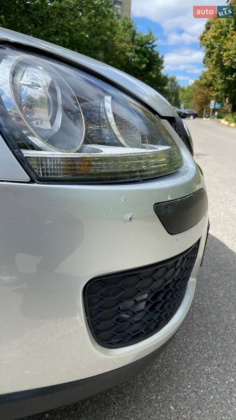 Volkswagen Golf 2004 VIN WVWZZZ1KZ5P016965 фото оголошення 7 з 25