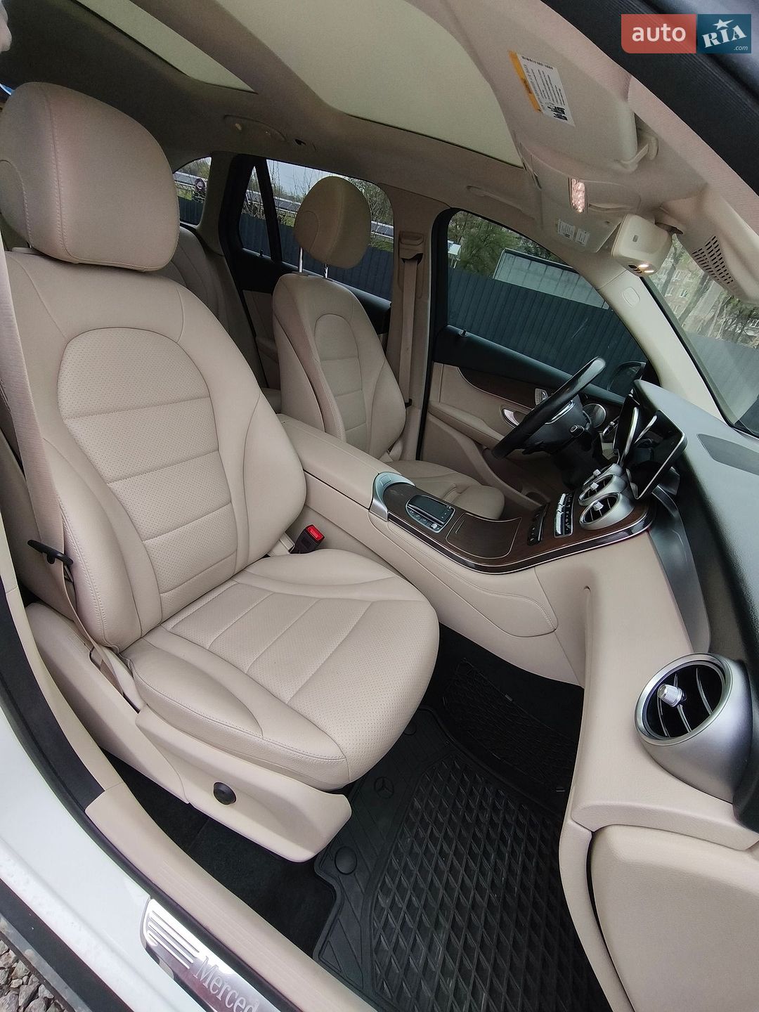 Mercedes-Benz GLC-Class 2020 VIN W1N0G8EBXLF813926 фото оголошення 12 з 17