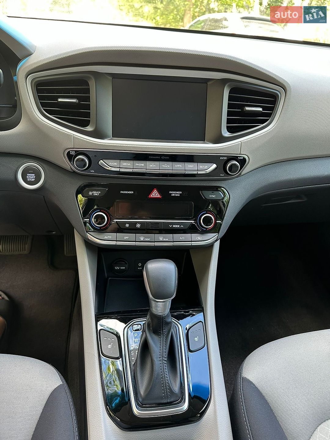 Hyundai Ioniq 2018 VIN KMHC75LC9KU123914 фото оголошення 15 з 24