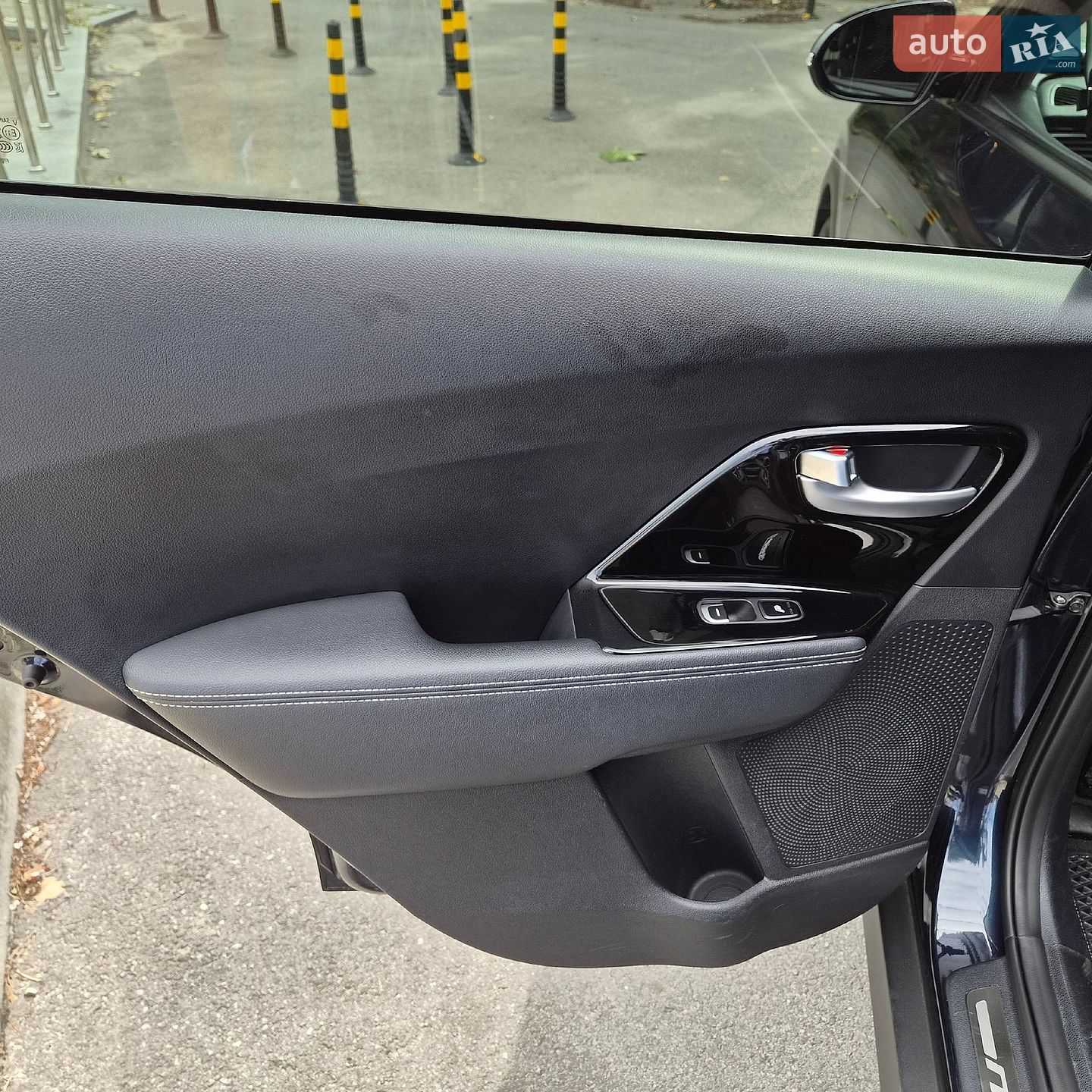 Kia Niro 2019 VIN KNACC81GFK5018543 фото оголошення 5 з 12