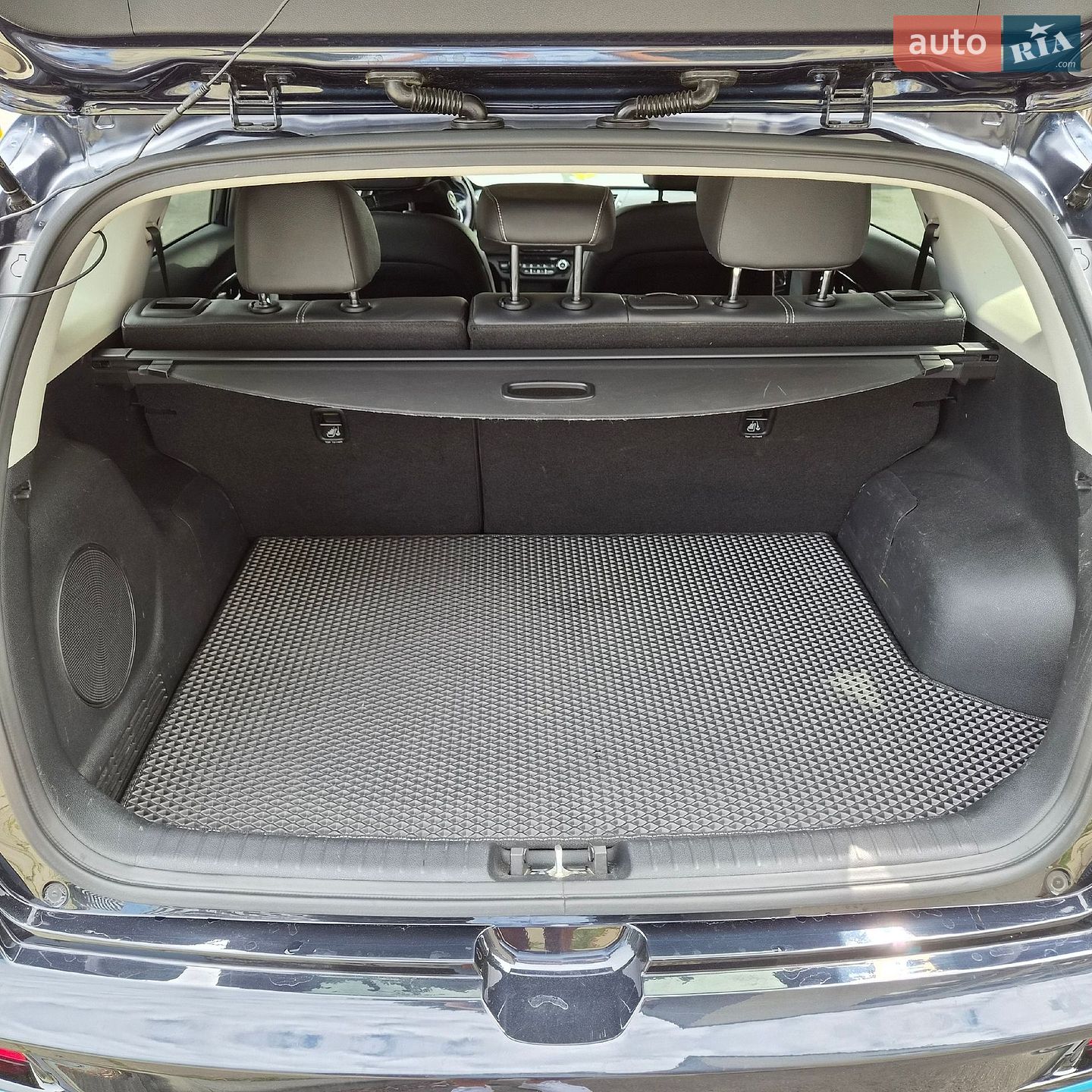 Kia Niro 2019 VIN KNACC81GFK5018543 фото оголошення 8 з 12