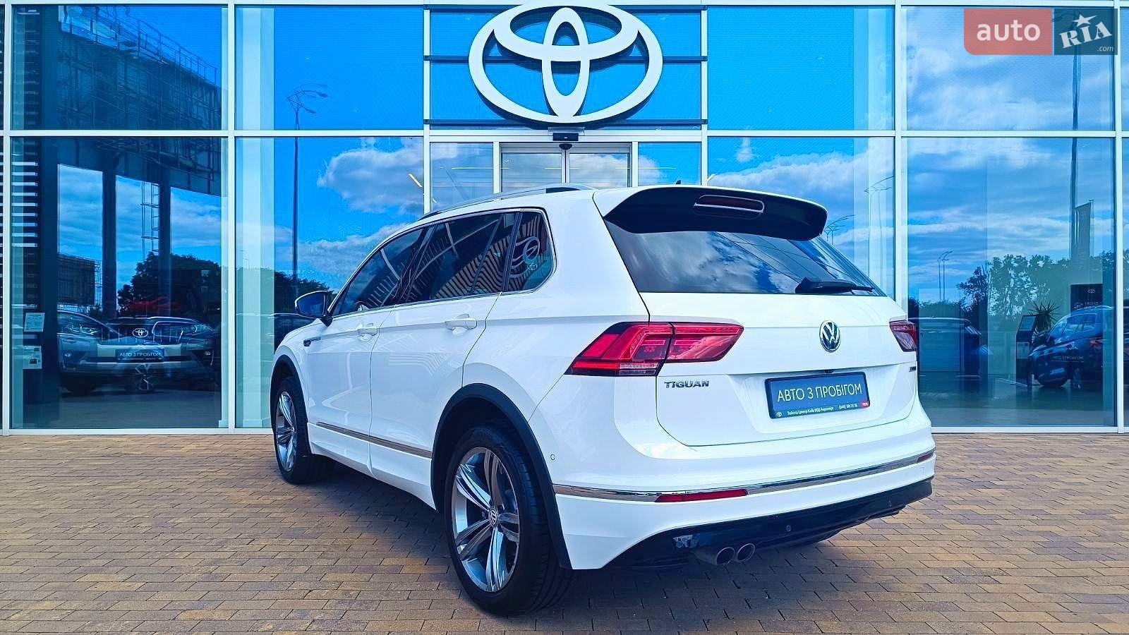 Volkswagen Tiguan 2020 VIN WVGZZZ5NZLW904570 фото оголошення 2 з 12