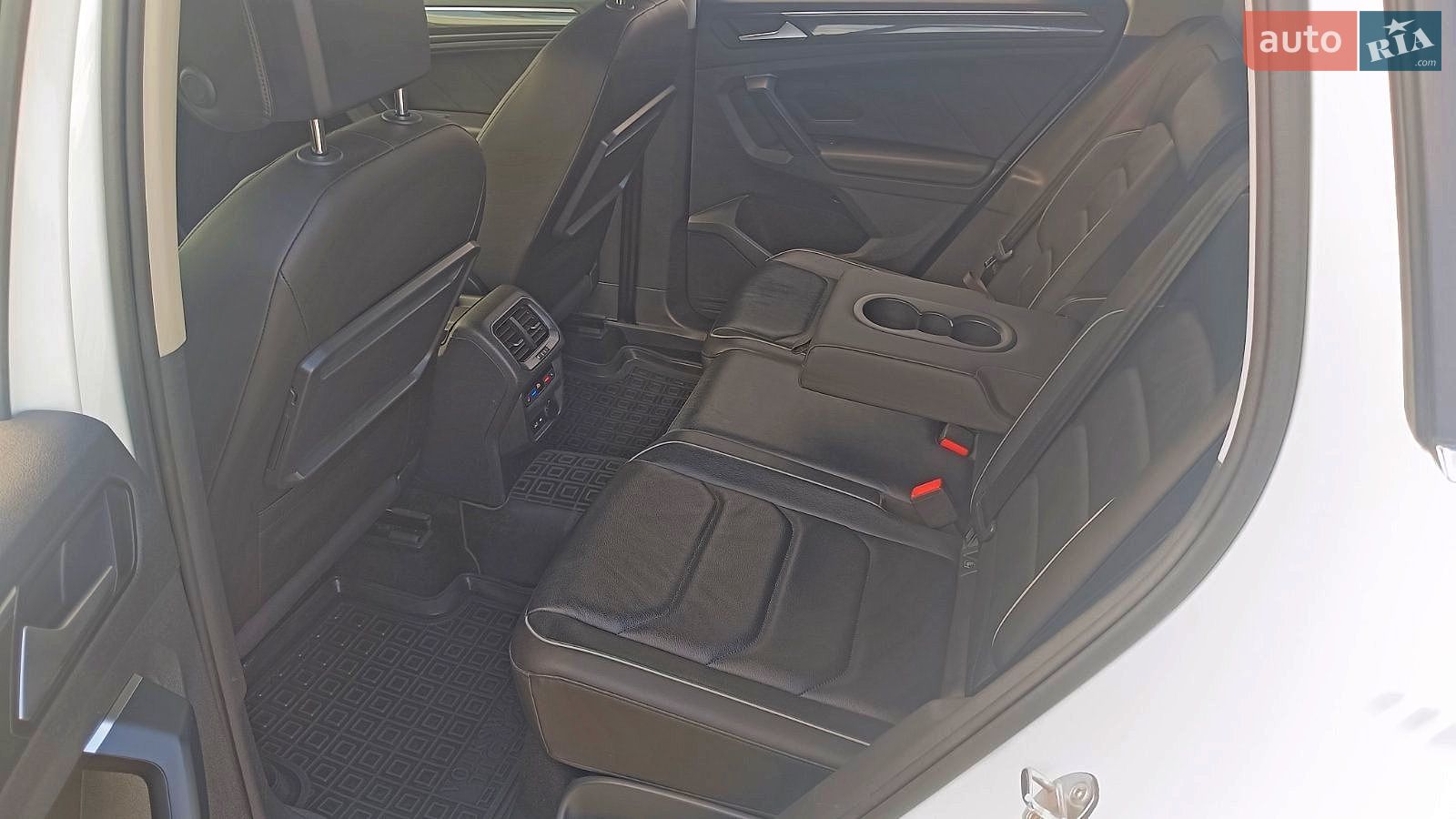 Volkswagen Tiguan 2020 VIN WVGZZZ5NZLW904570 фото оголошення 12 з 12