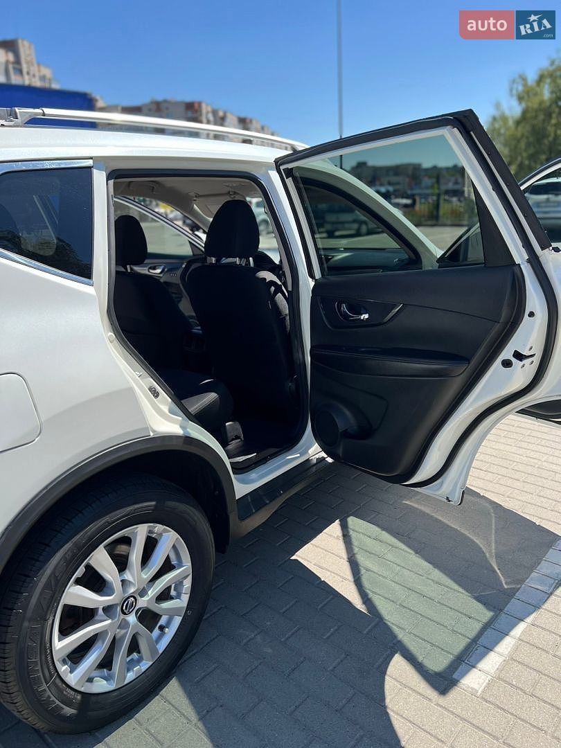 Nissan Rogue 2018 VIN KNMAT2MT5JP618015 фото оголошення 12 з 28