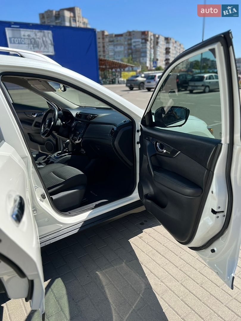 Nissan Rogue 2018 VIN KNMAT2MT5JP618015 фото оголошення 13 з 28
