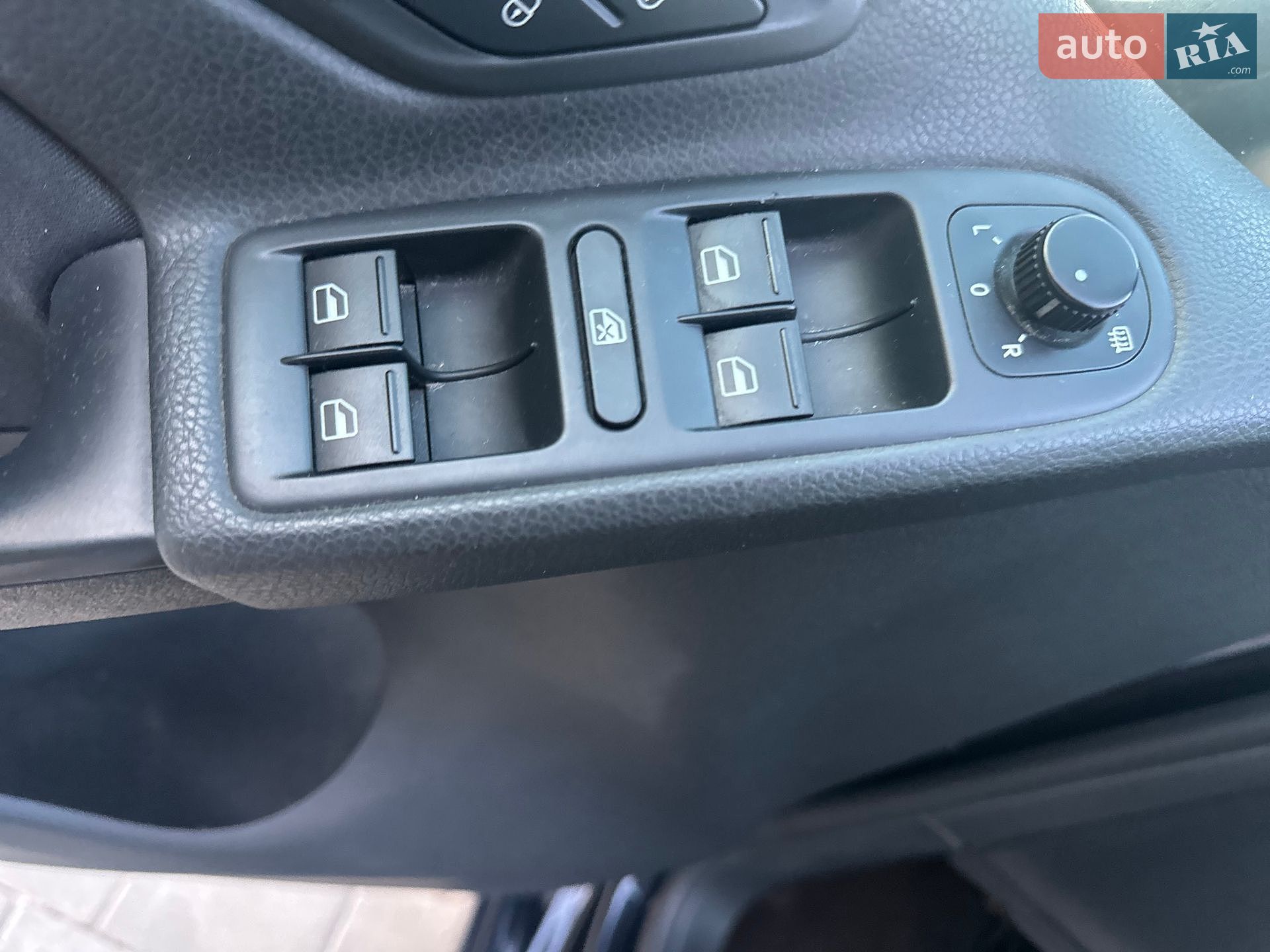Volkswagen Golf 2009 VIN WVWZZZ1KZAW222498 фото оголошення 10 з 36