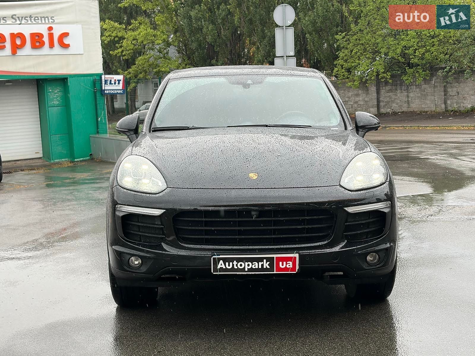 Porsche Cayenne 2017 VIN WP1ZZZ92ZHKA31212 фото оголошення 2 з 40